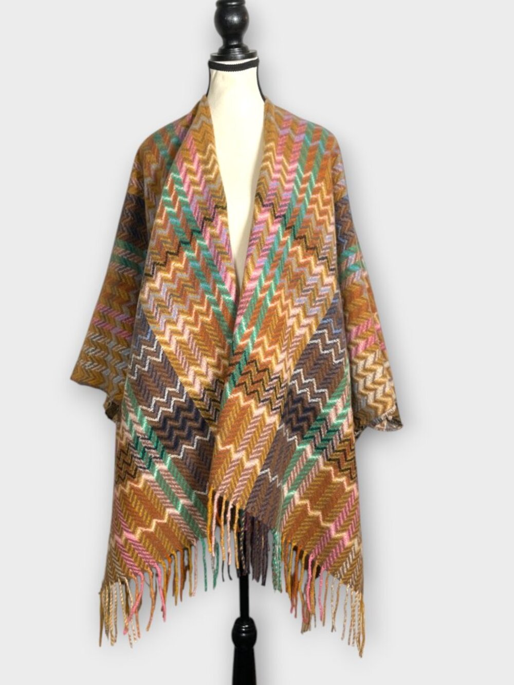 Mia & Tess Shawl Wrap OS Fall Plaid Arm Holes Fringe NEW